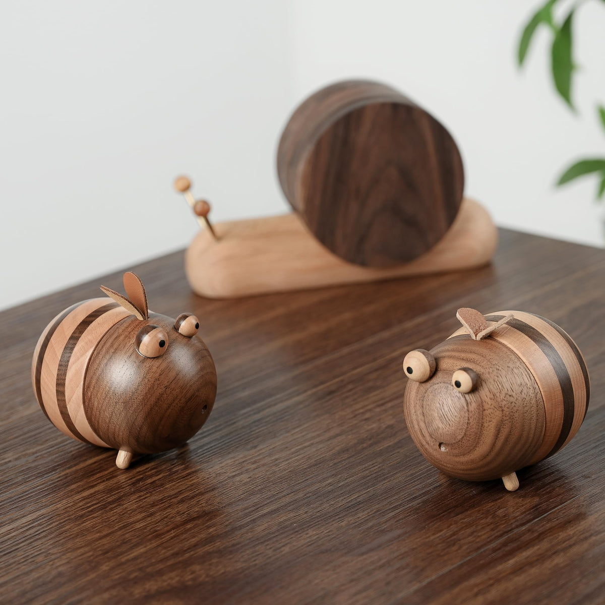 Damuzhi multi-use boho decor suited for desk or bathroom spaces.