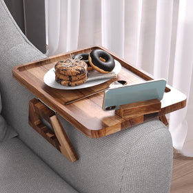 Danfoxer 360-degree phone holder allows easy viewing while lounging.
