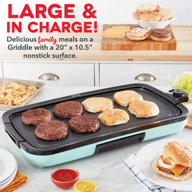 Spacious 20x10.5 inch cooking area on the griddle for multiple items