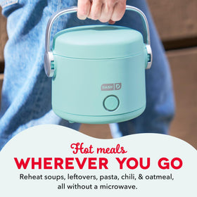 Dash Hot2Go Aqua detachable cord for compact storage and travel convenience.