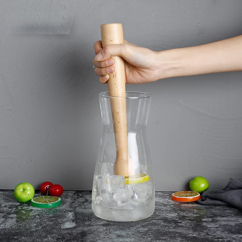 Datsto wooden muddler hand grip enables secure muddling.
