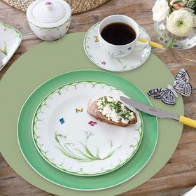 Datyiiha sage green placemats ideal for weddings and receptions.
