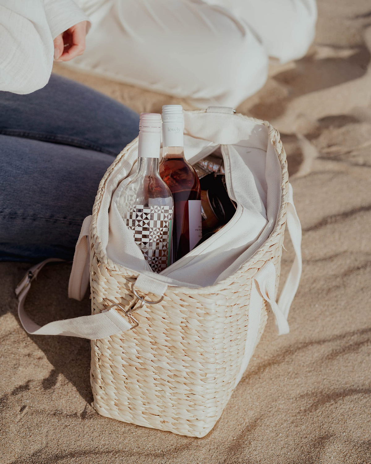 Daytani wedding gift-ready bag ideal for bridesmaids and celebrations.