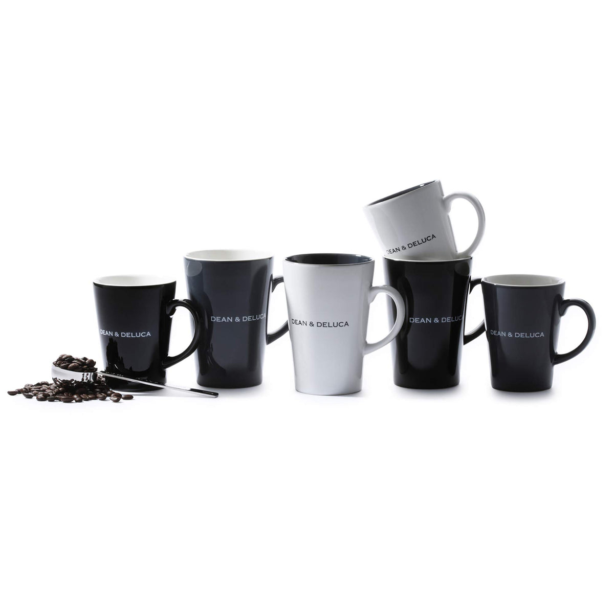 Dean & Deluca latte mug S compact, gift-ready for desk or home use.