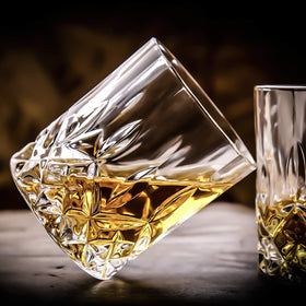 Set of 6 DeeCoo glasses on wood bar highlighting timeless design for entertaining