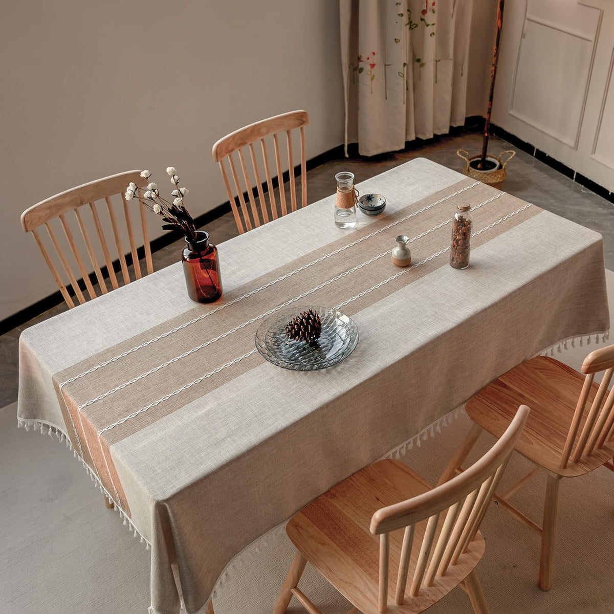 Deep Dream tablecloth drop-length guide for versatile table coverage.