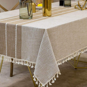 Deep Dream tablecloth with waterproof coating protecting surfaces during meals.
