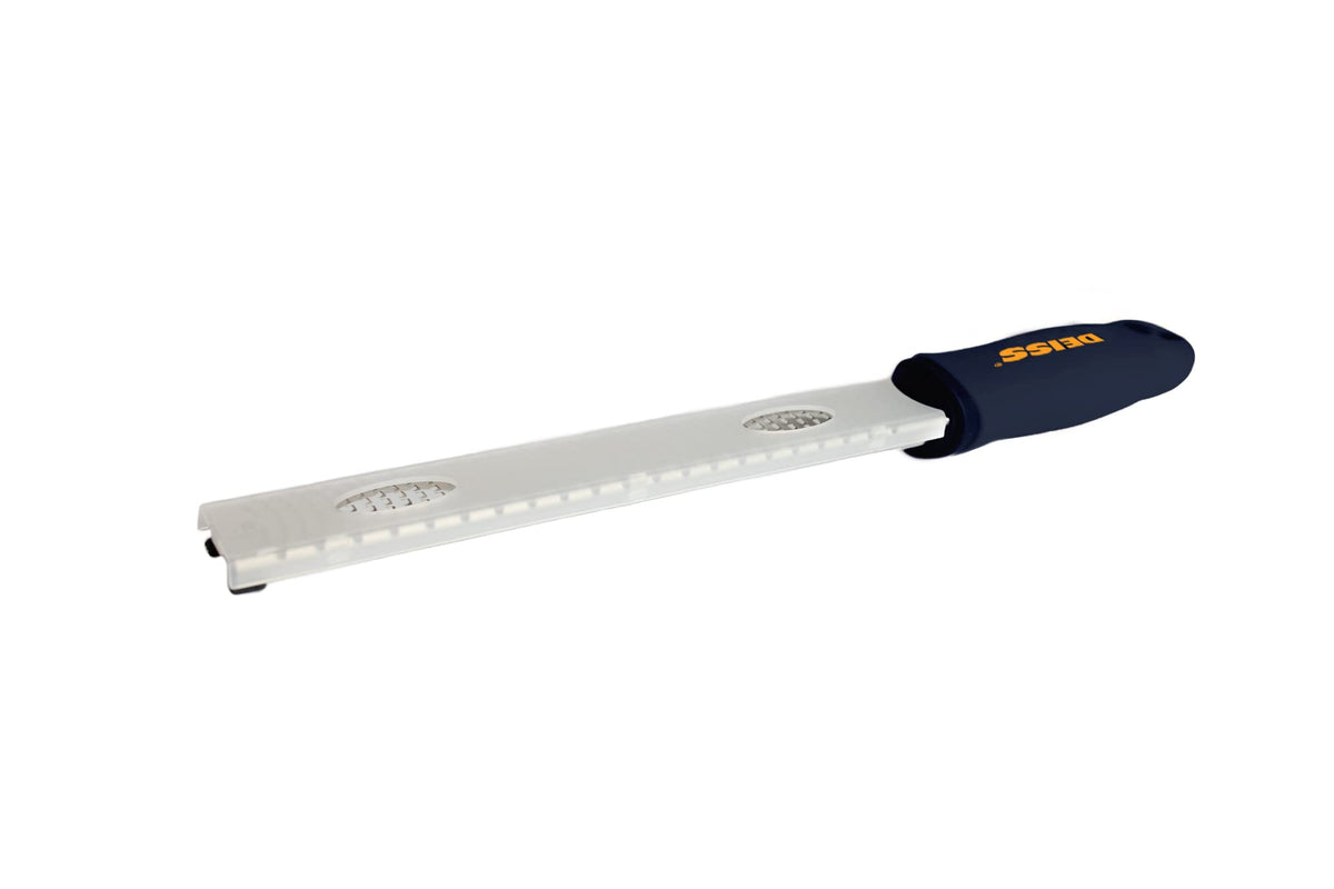 Deiss PRO grated parmesan shavings for restaurant-like pasta at home.