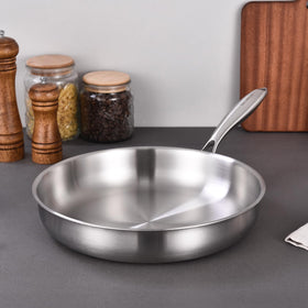 DELARLO pan oven-safe up to 600°F for finishing dishes