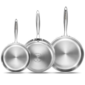 DELARLO 8-inch tri-ply pan with ergonomic handle for quick searing
