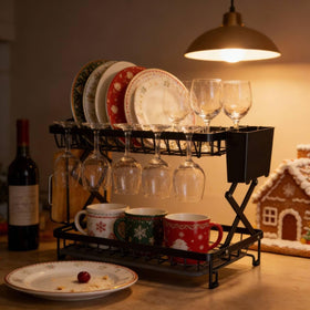 Deller large-capacity rack fits plates, bowls, and pans efficiently