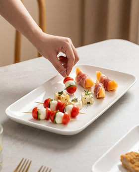DELLING oven-safe porcelain platter handles hot dishes up to 600°F