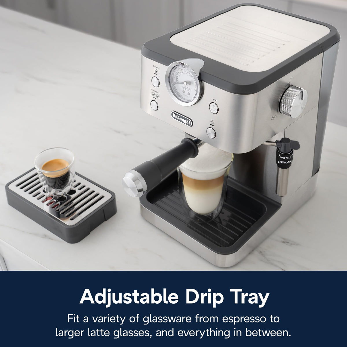 De'Longhi Classic glassware compatibility area, supports varied cup sizes.