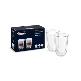 De'Longhi double-walled latte glass showing hot beverage insulation keeps hands comfortable.