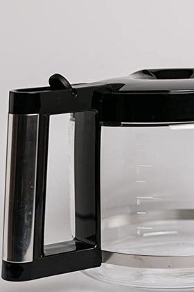DeLonghi glass coffee carafe made in USA badge emphasizing quality manufacturing.