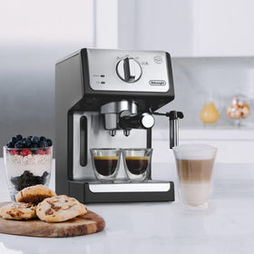 De'Longhi removable water tank for quick refills
