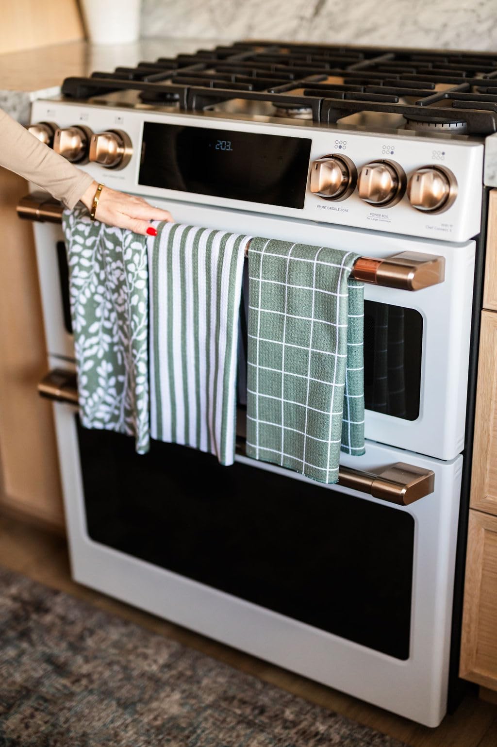 Desert Aqua highly absorbent towels ideal for quick kitchen drying