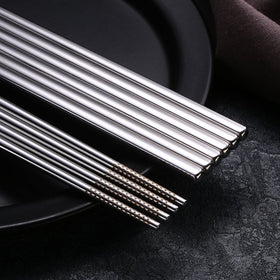 DEVICO perfect for sushi nights, pairs with any dinnerware.