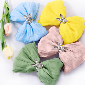 DeZerlor Easter napkins with wrinkled texture for rustic tables.