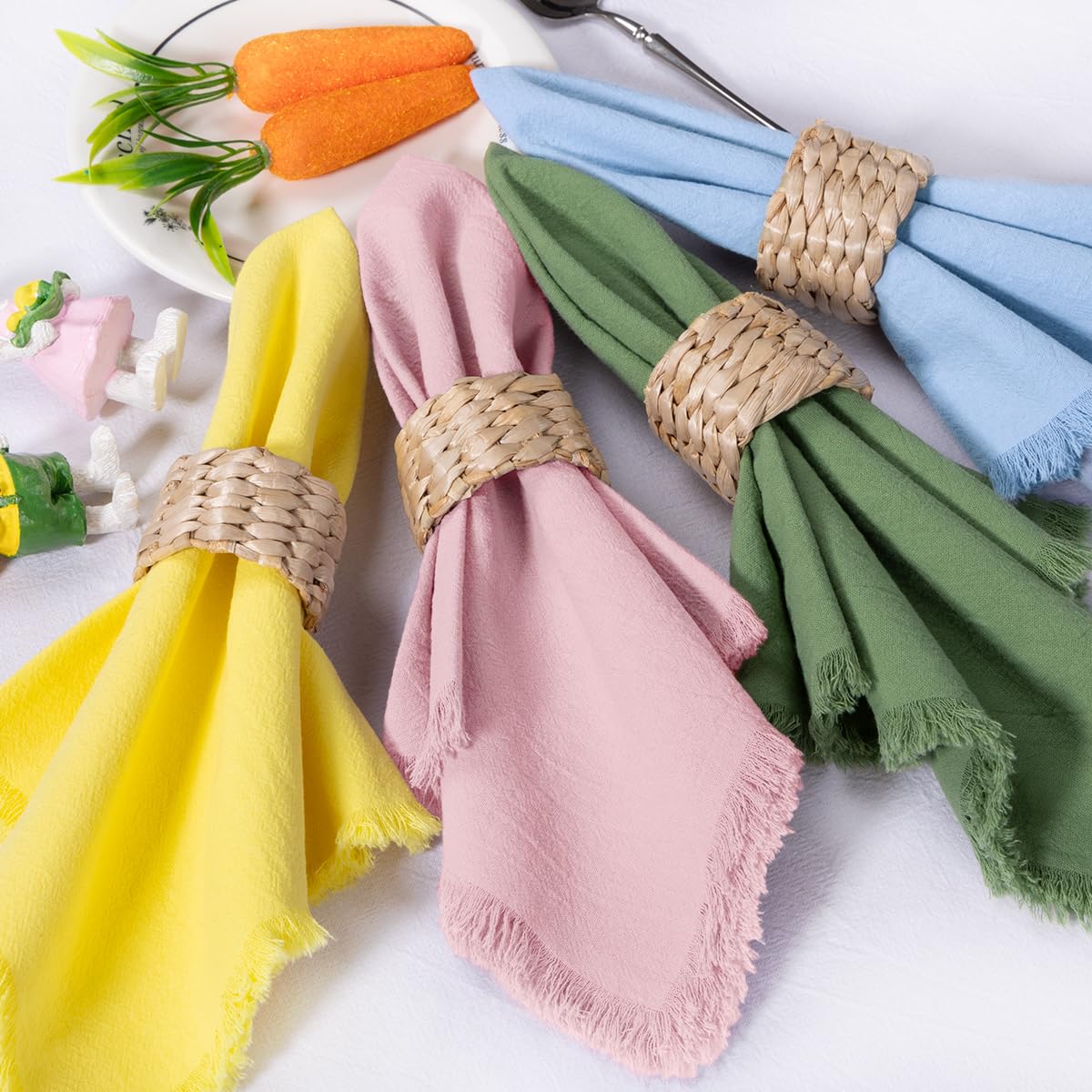 DeZerlor set of 12 napkins close-up shows cotton-linen texture.
