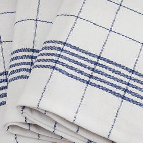 DG Collections care-ready towel suitable for machine washing and longevity