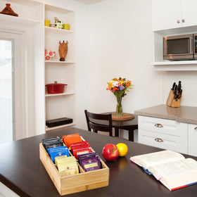 Compact Dicunoy organizer on counter saves cabinet space.