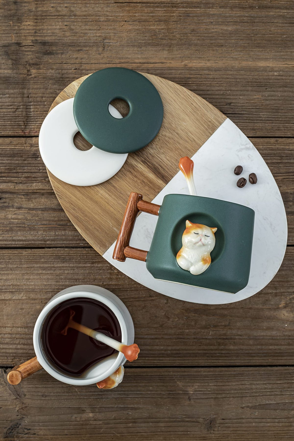 DIHOclub Adorable 3D Cat Mug green glaze with vivid finish.