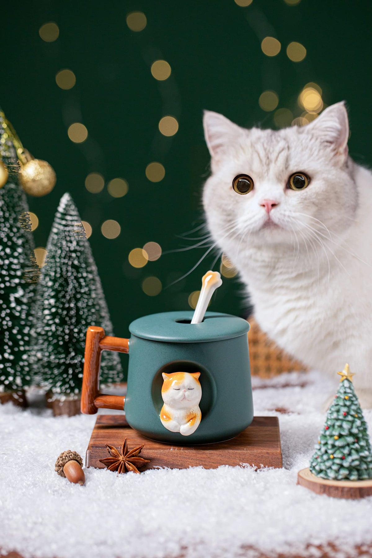 DIHOclub Adorable 3D Cat Mug hand-painted detail adds charm to tea time.