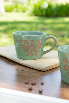 DIHOclub gift mug perfect for animal lovers on special days.