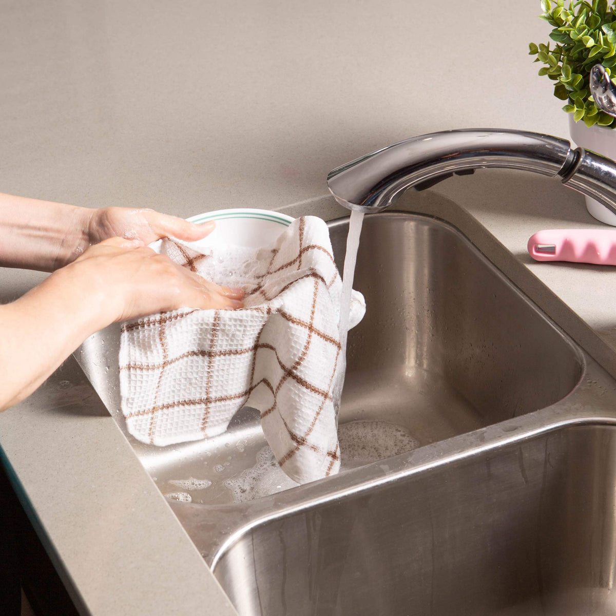 DII Windowpane dishcloths in kitchen use for scrubbing and wiping surfaces.