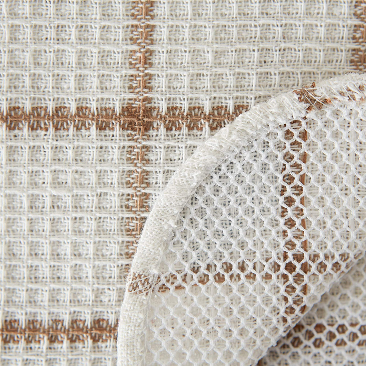DII Windowpane dishcloths close-up of the white stone stripe design.
