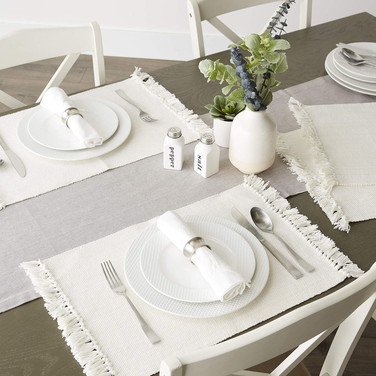 DII variegated placemats fit farmhouse to formal tables.