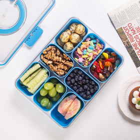 Dingerjar 8 removable compartments allow easy access and neat separation of treats.
