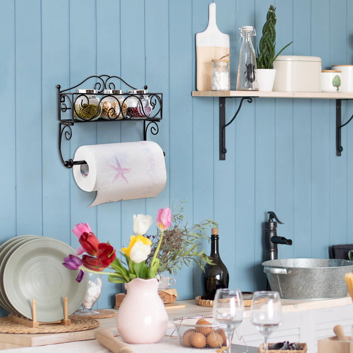 DINGTAI flower-design towel holder close-up highlighting stylish look and decorative appeal.