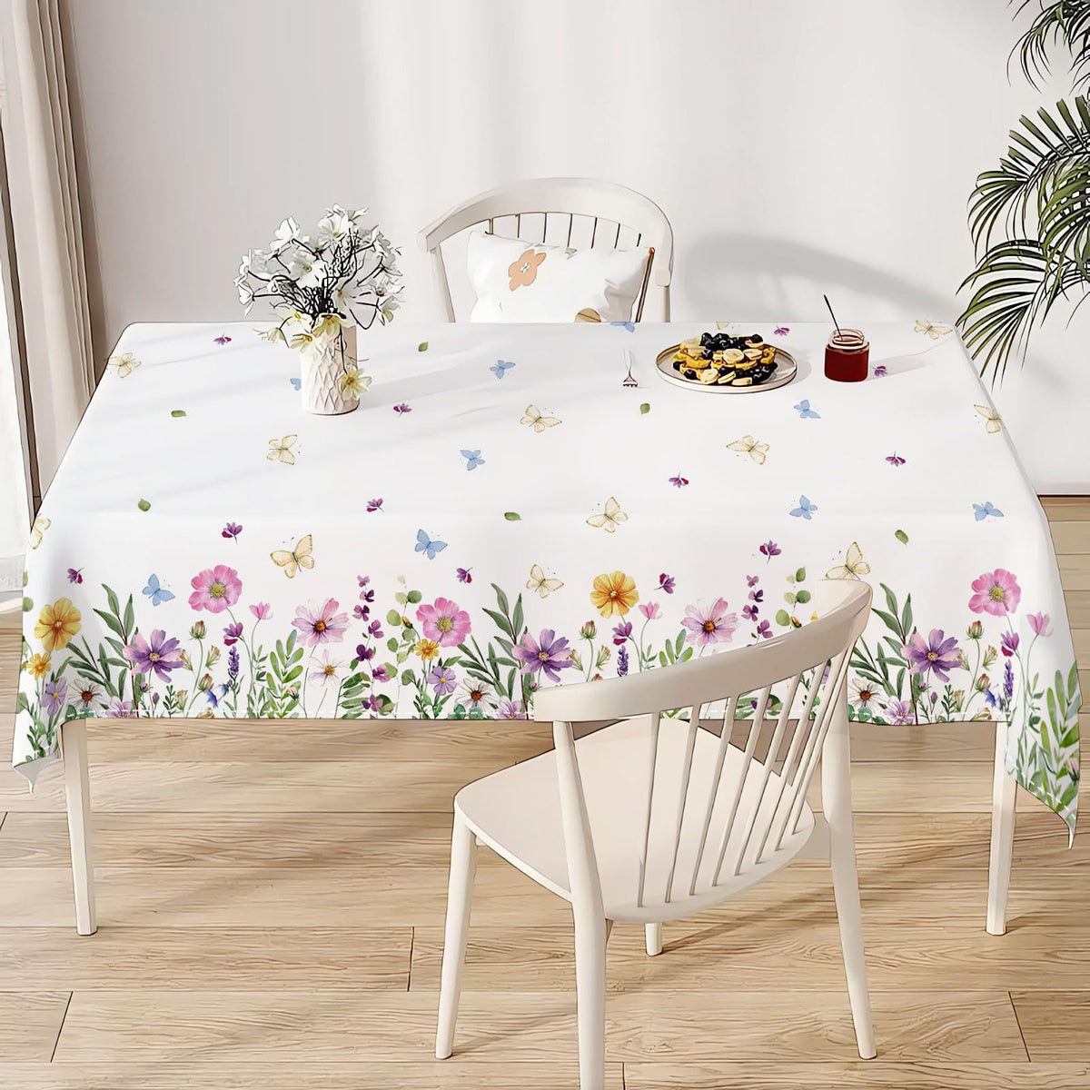 DISENB washable polyester tablecloth keeps colors vibrant after cold washes