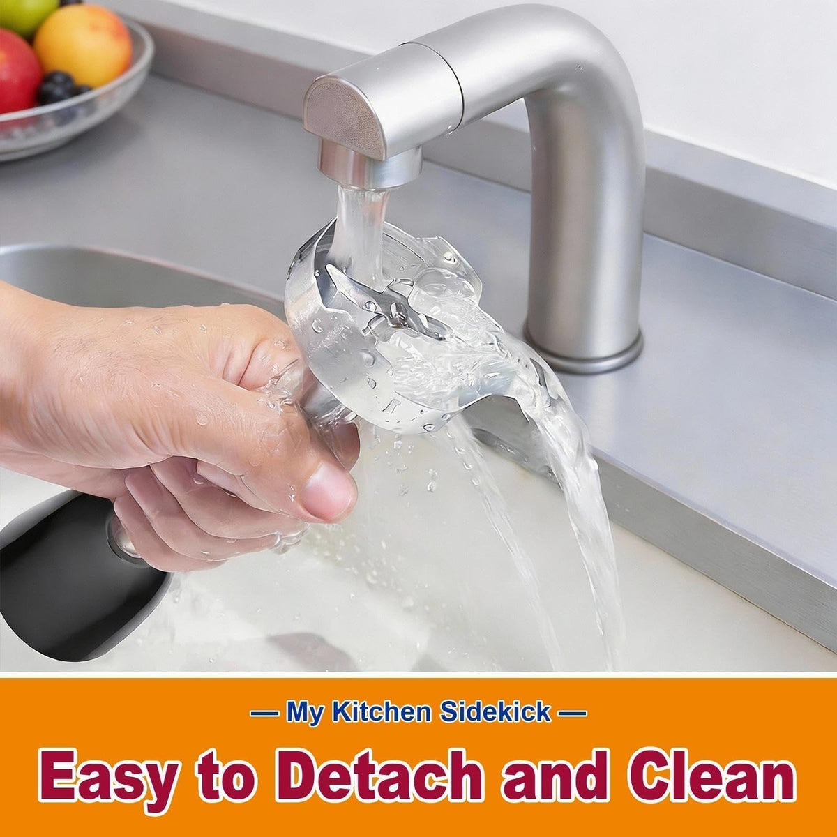 Djecak Orla twist-lock detachable design simplifies safe cleaning.