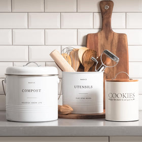 D'Lifeful anti-tip utensil holder keeps heavy tools stable.