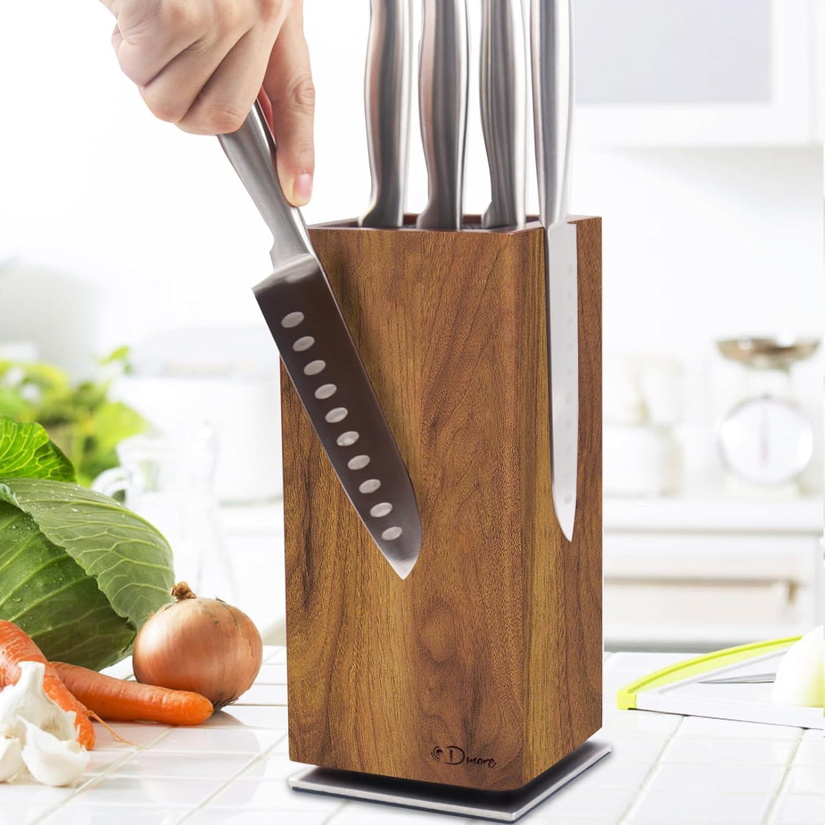Dmore magnetic knife block with 360-degree rotation for easy blade access