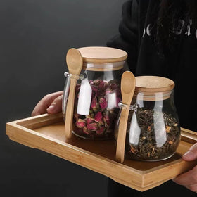 Closeup of DNIENKGE bamboo lid with silicone seal