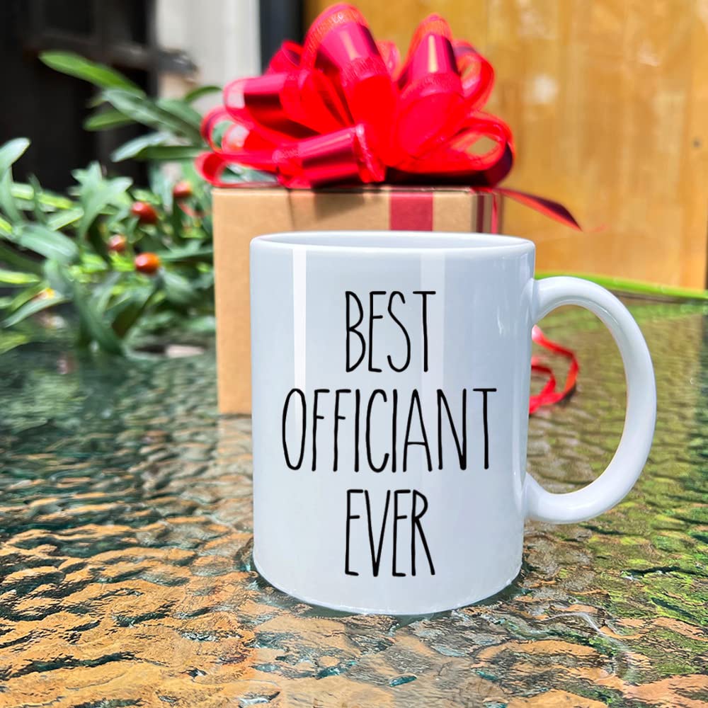 Dnuiyses officiant mug showing a thank-you message, perfect for wedding day gratitude.