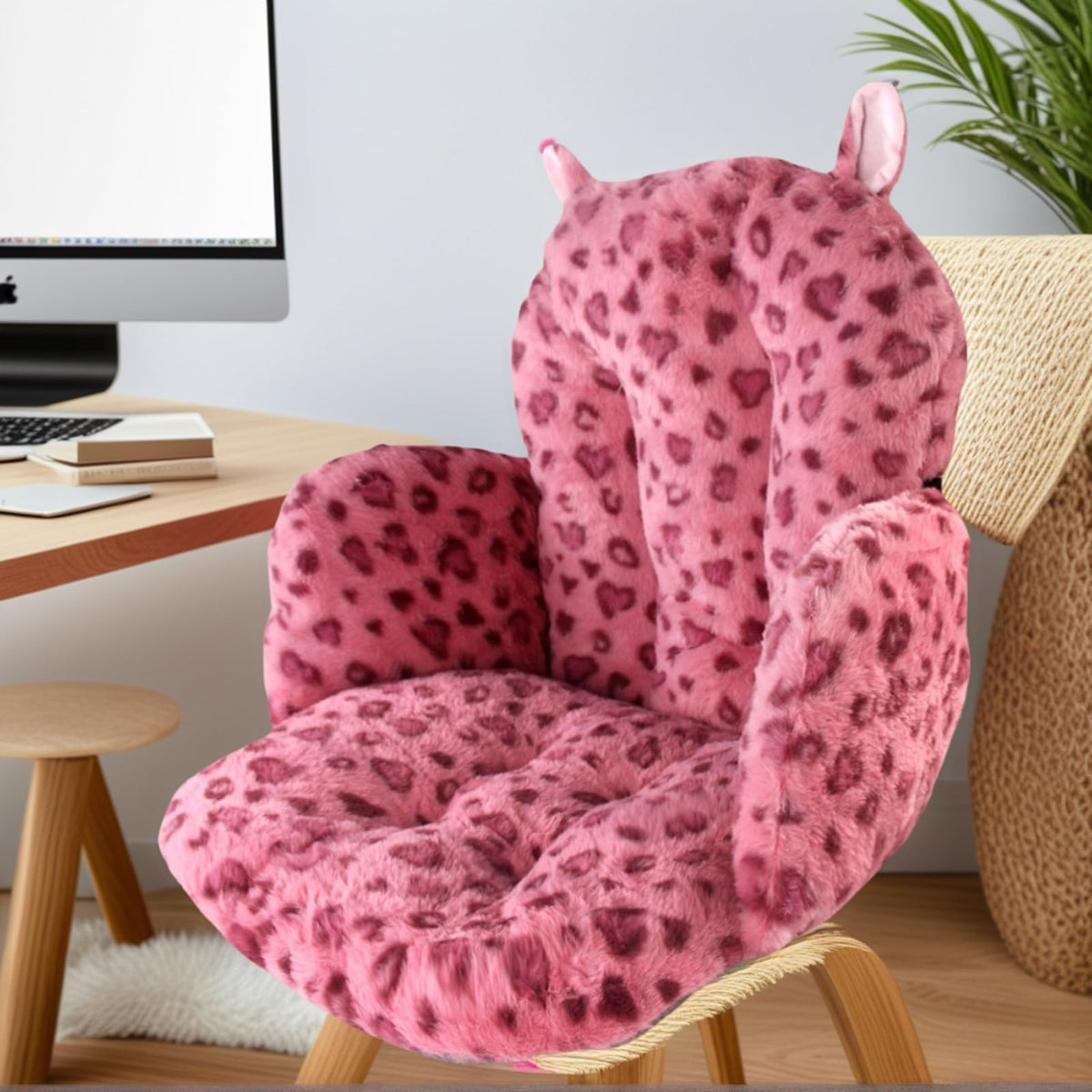 DOBUONO cushion's non-slip bottom stays in place on most chairs