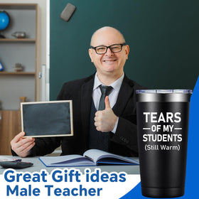 DOEARTE 20oz tumbler holding—ergonomic grip for teachers during busy days.