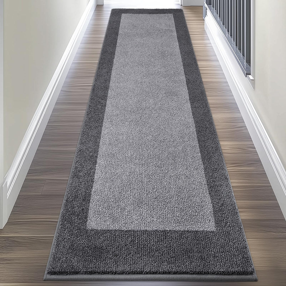 DOMUSTEX rug close-up weave shows soft absorbent fibers for spills.