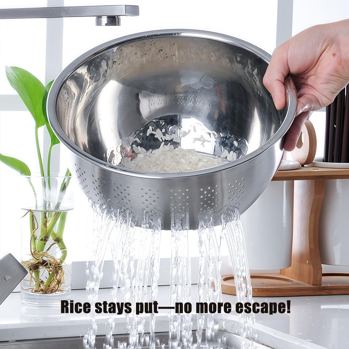 DOPMEP side-drainers-kitchen-colander enables quick drainage during prep.