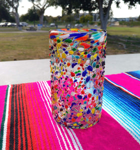 Dos Sueños confetti rock design glass set, six-piece for sharing