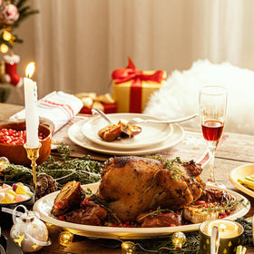 Dowan oval platters elevate weddings and parties with coordinated dinnerware