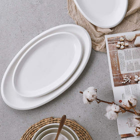 Dowan smooth-surface platters provide comfortable contact during serving