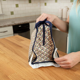 Dr Brown's tote interior with insulated lining keeps bottles chilled