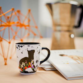 Dream 8 Design gift for cat lovers, a charming holiday option.