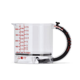 Dreamfarm Big Upcup ergonomic-handle supports comfortable one-handed use.